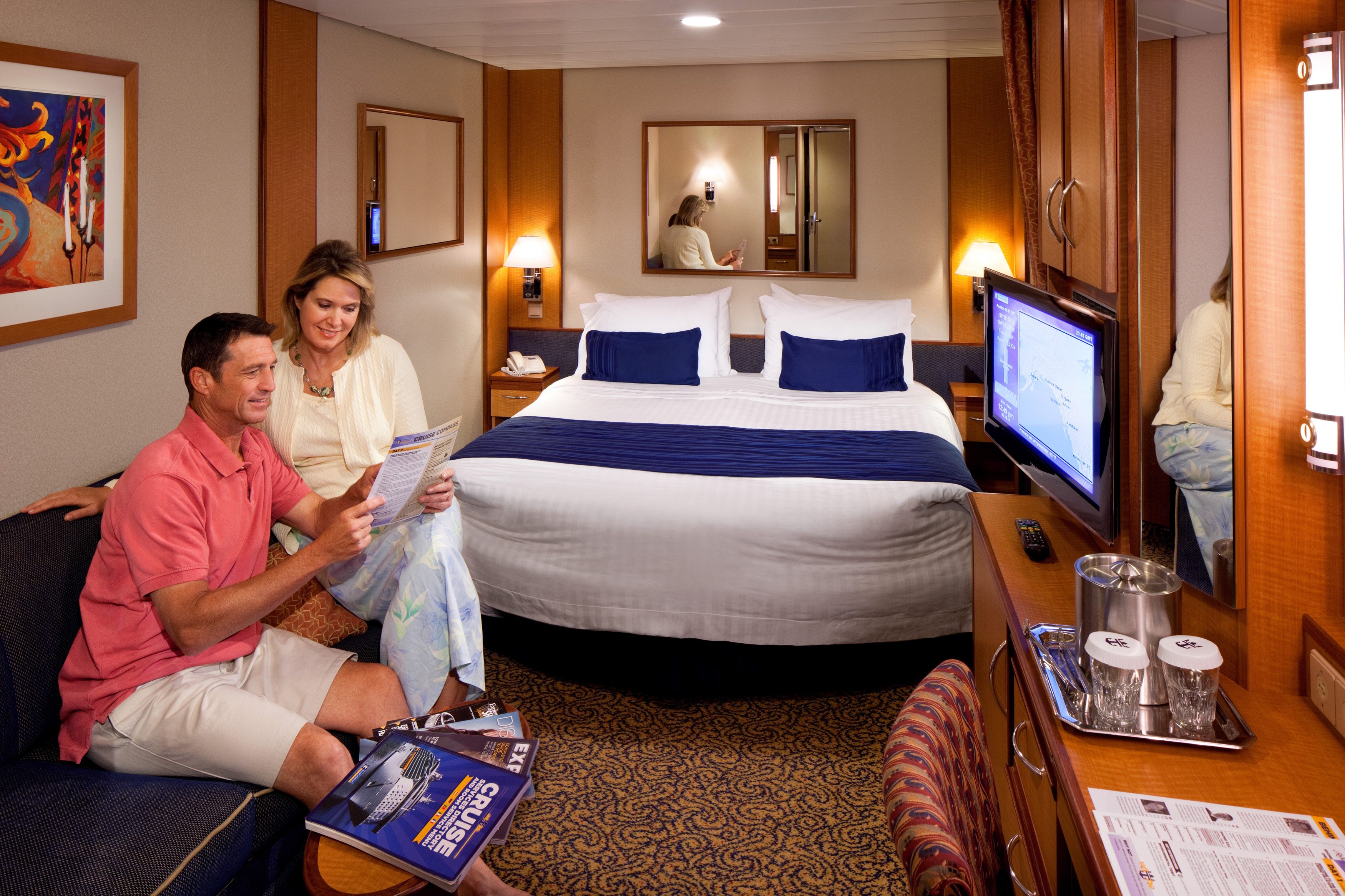 Royal Caribbean International Independence of the Seas interior stateroom.jpg